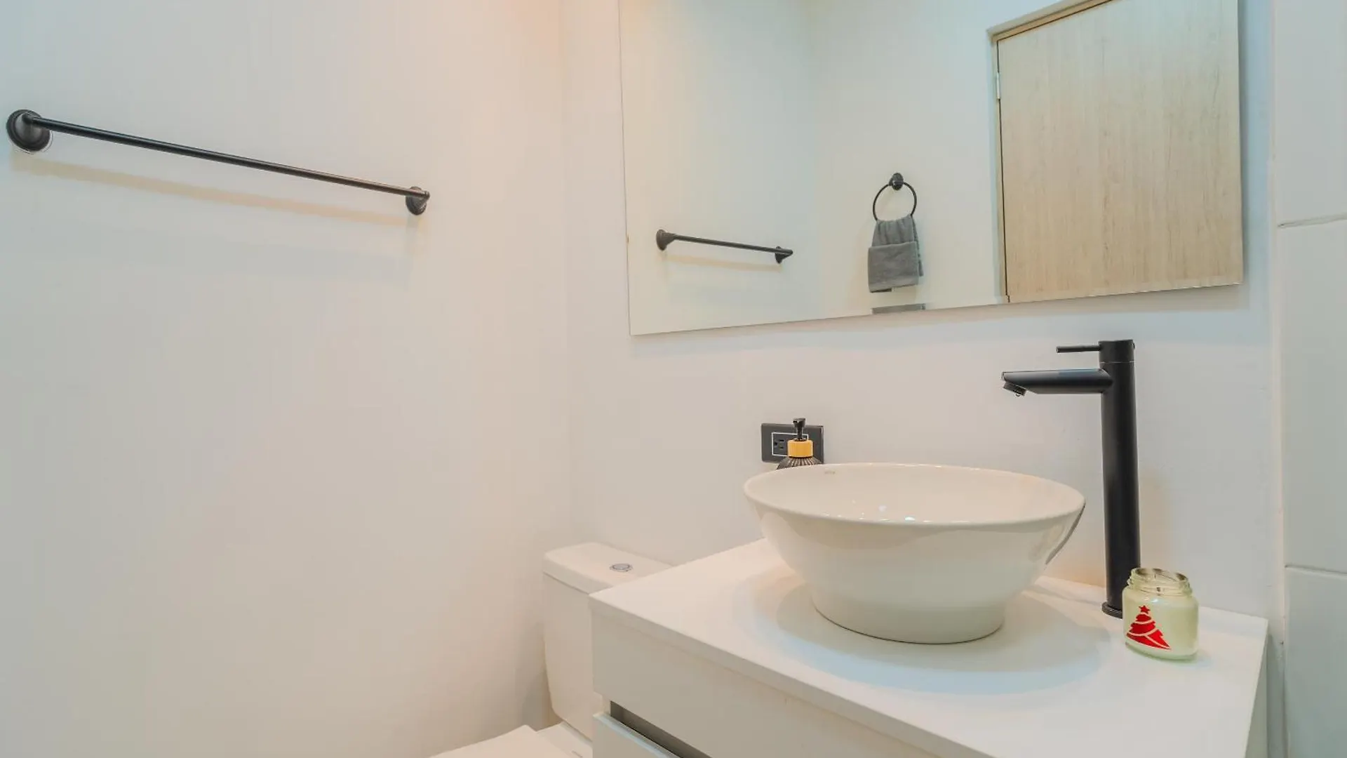 Apartamento De 3 Habitaciones En Cartagena Cerca A La Playa