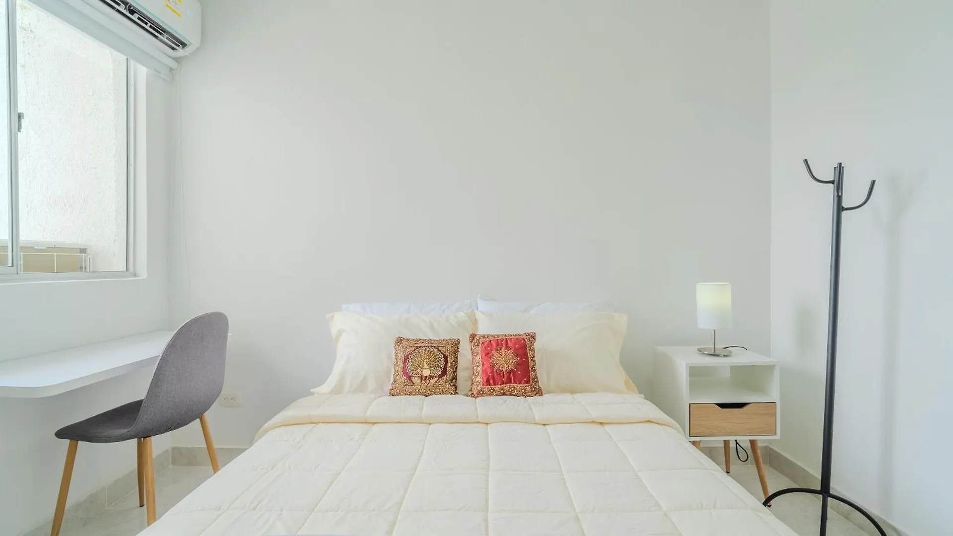 Apartamento De 3 Habitaciones En Cartagena Cerca A La Playa
